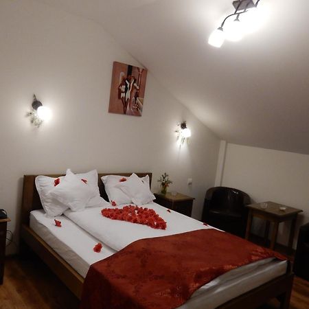 Pensiunea Cetatea Craiului Rîşnov Habitación foto