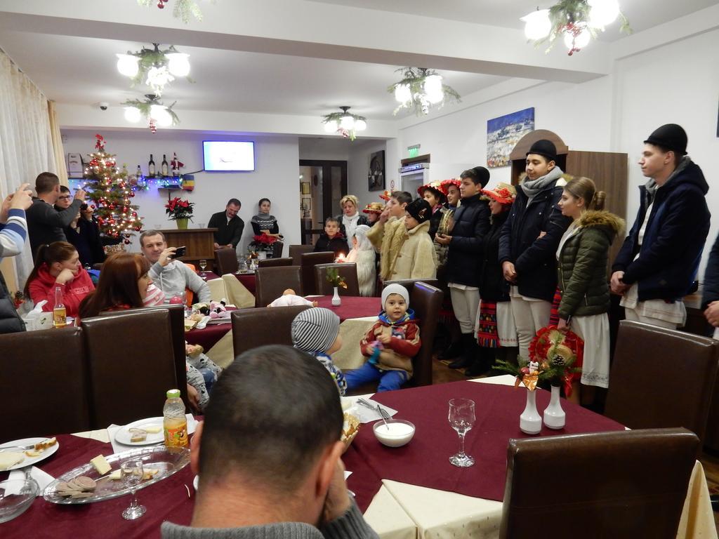 Pensiunea Cetatea Craiului Rîşnov Exterior foto